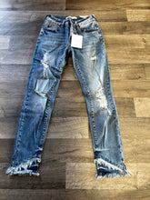 Load image into Gallery viewer, Kancan Light wash Skinny Flare Bottom Jeans
