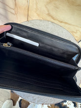 Load image into Gallery viewer, Myra Cowhide Wallet
